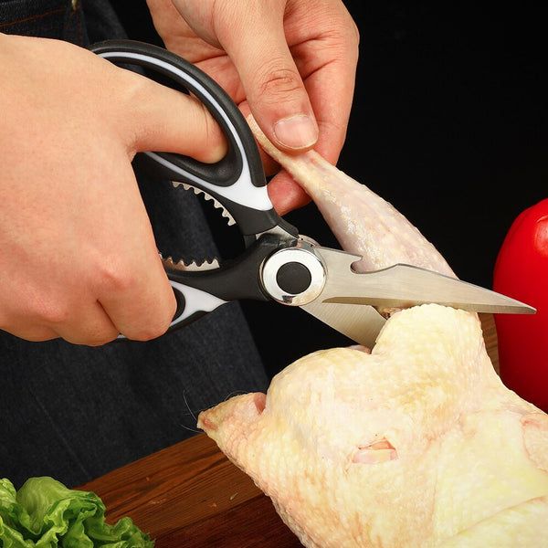 Multi-functional kitchen scissors
