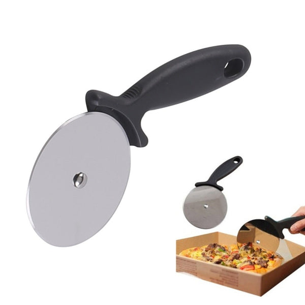 Pizzaroller - Pizzaschneider ohne Kraftaufwand