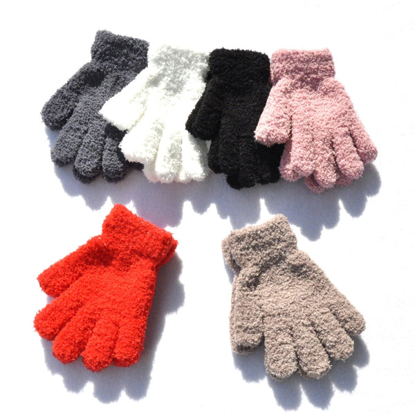 Fluffy children's wool gloves with individual fingers (5-10 years)